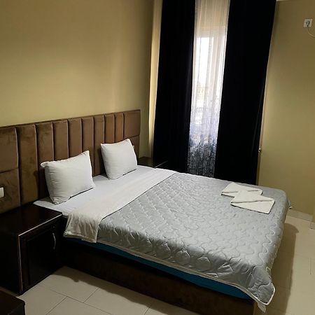 Hotel Yal Restaurant تيتوفو المظهر الخارجي الصورة