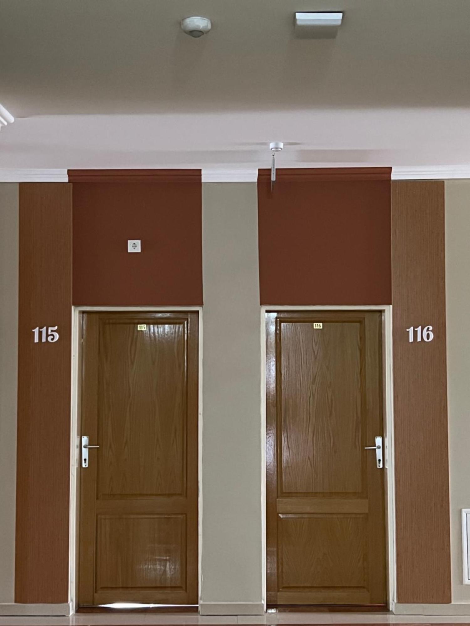 Hotel Yal Restaurant تيتوفو المظهر الخارجي الصورة