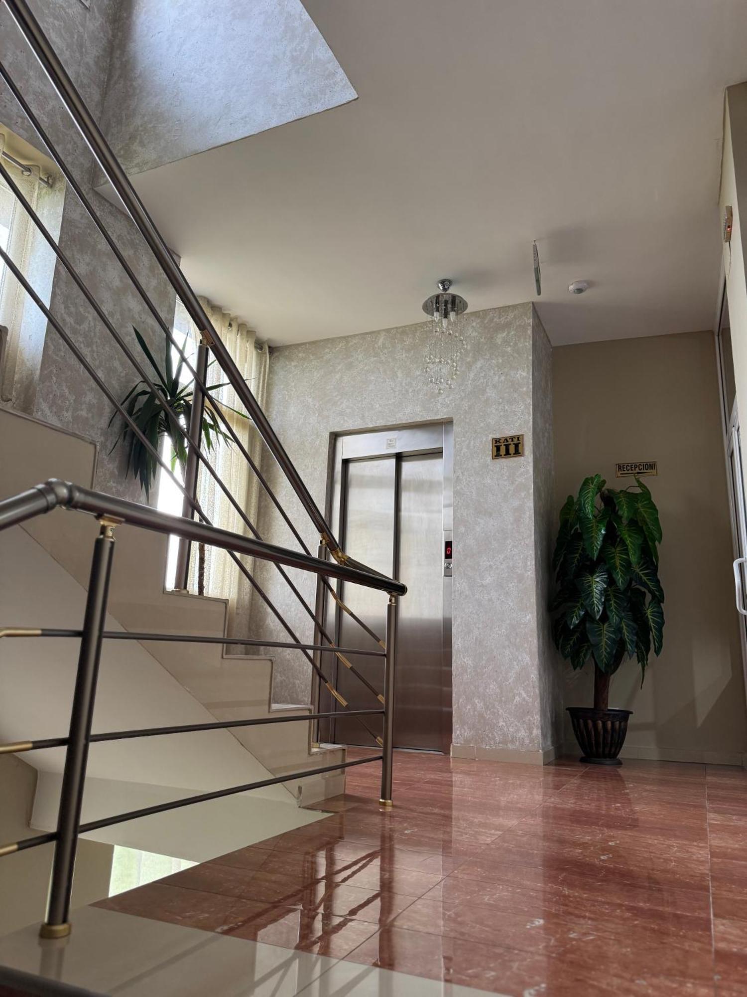 Hotel Yal Restaurant تيتوفو المظهر الخارجي الصورة